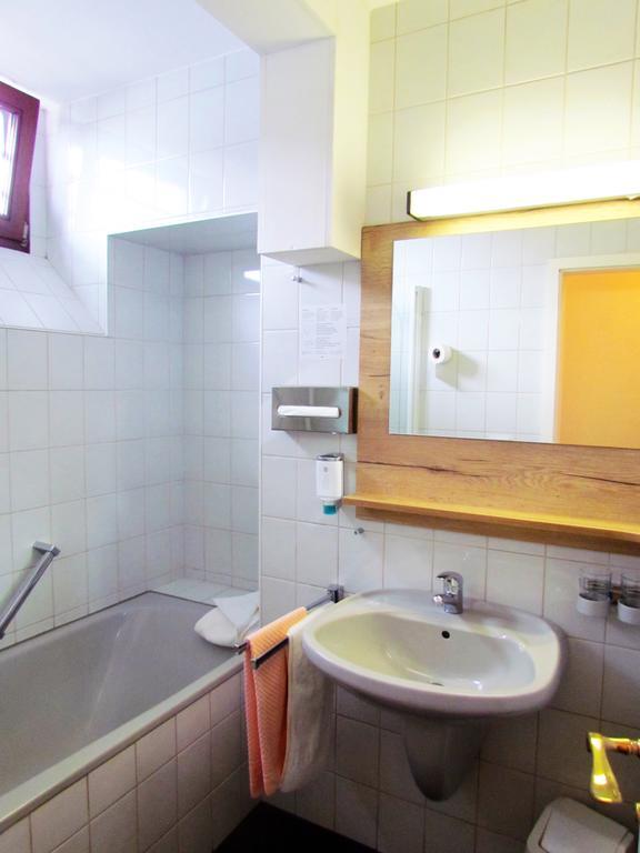 Hotel Restaurant Des Ardennes Hoscheid Kültér fotó